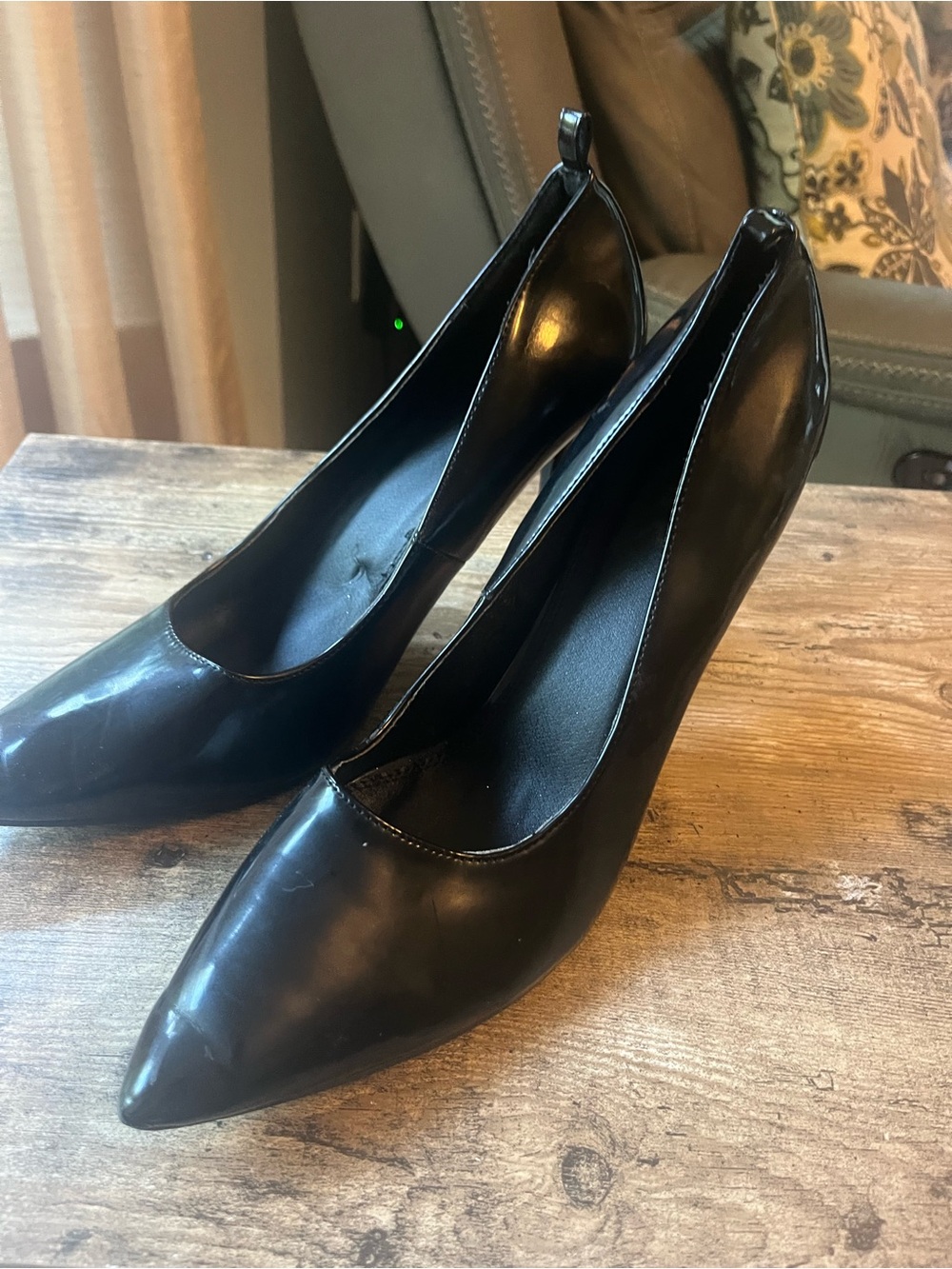 Alba Black Pointed-Toe Patent Leather Pumps 4in heel